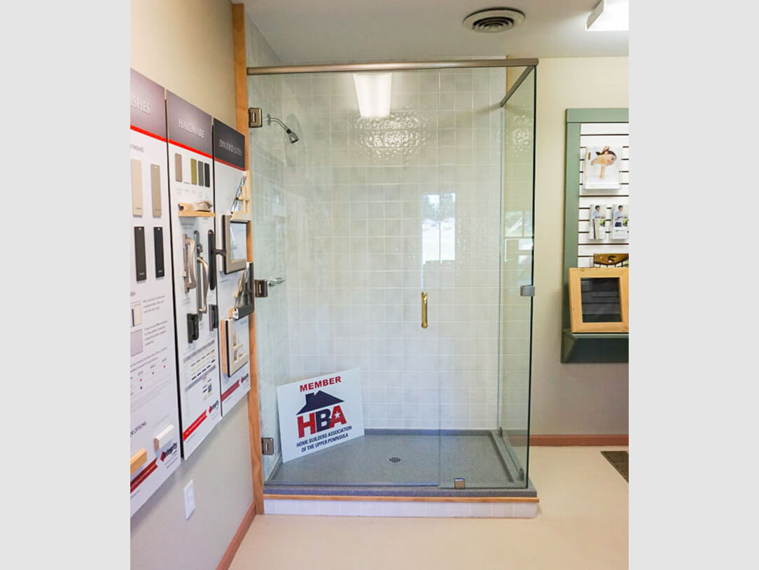 showroom custom glass shower doors